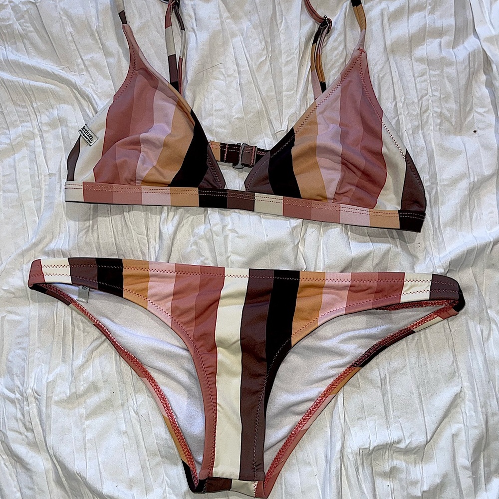 RHYTHM triangle bikini set